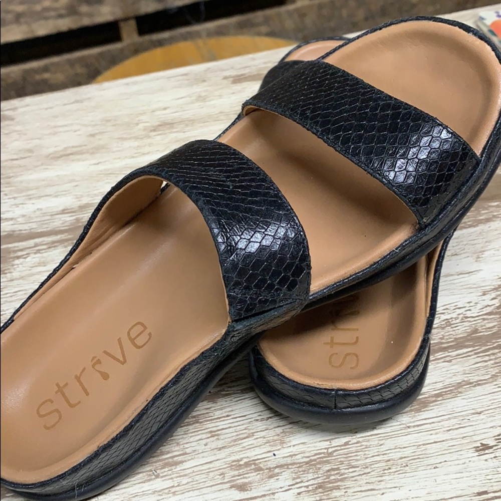 Women’s sandals